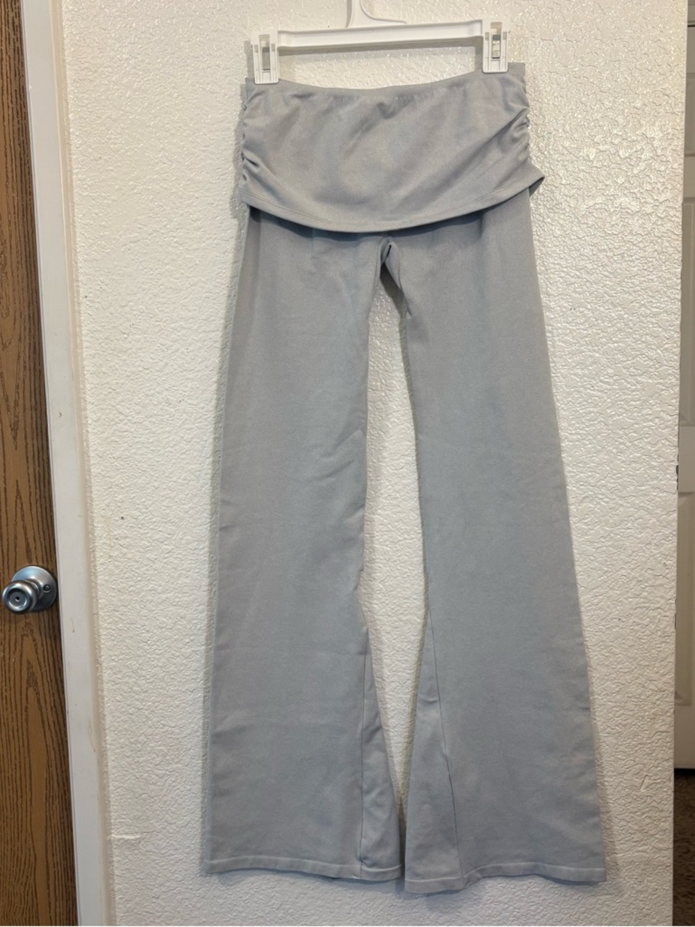 OQQ Women's Flared Yoga Pants High Waisted Ribbed Leggings Heather Grey Large - Picture 2 of 4
